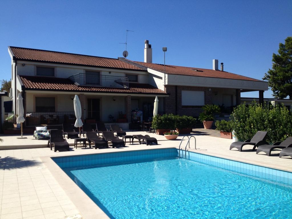 Villa Genny Алтамура Екстериор снимка
