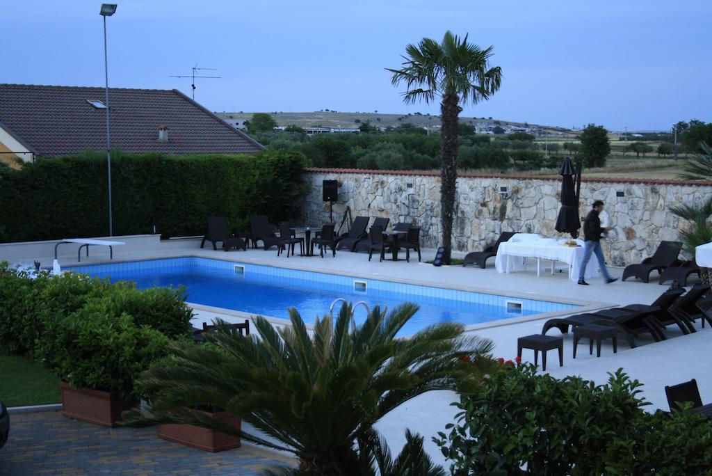Villa Genny Алтамура Екстериор снимка